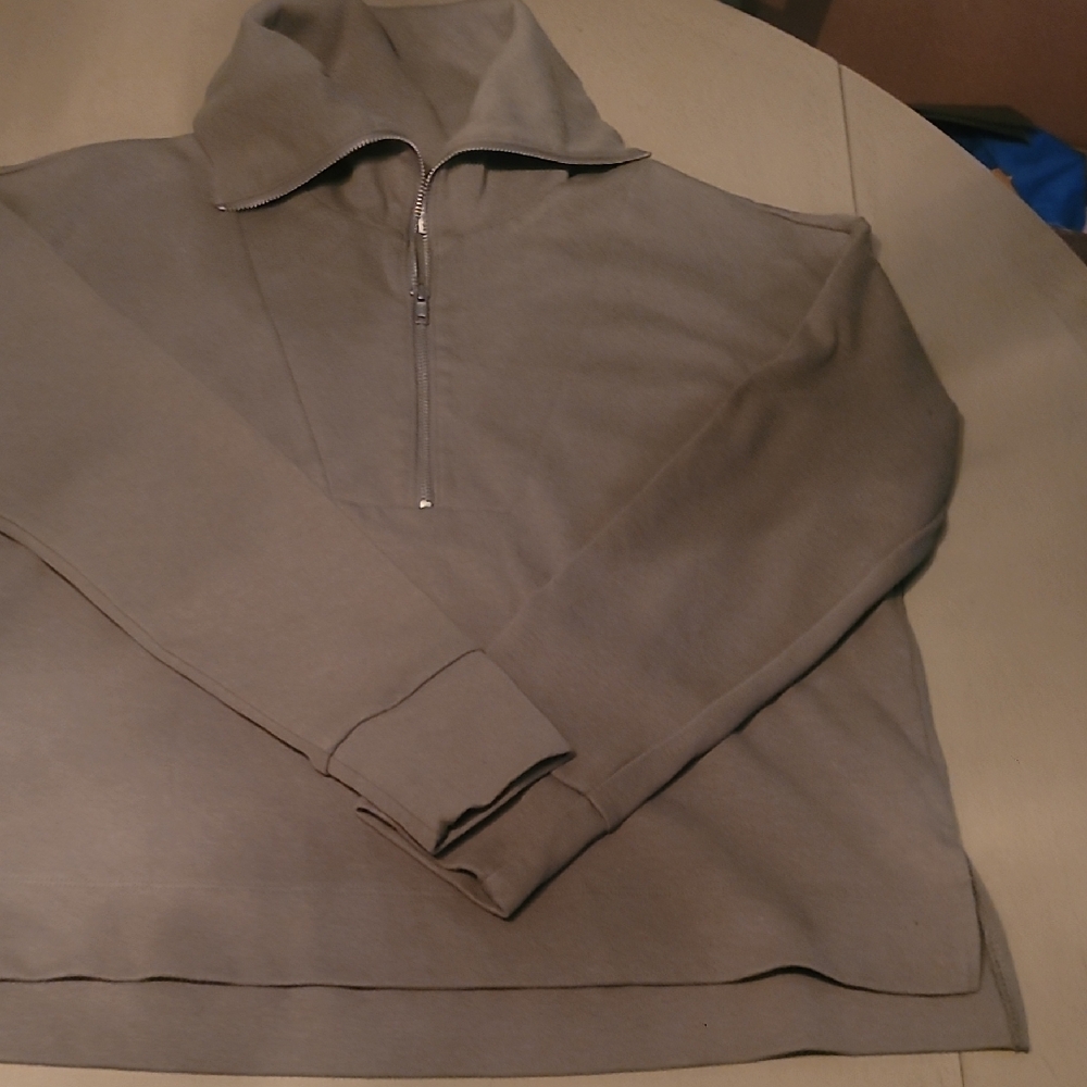 Elegant Women's Zip-Up Sweater in Taupe